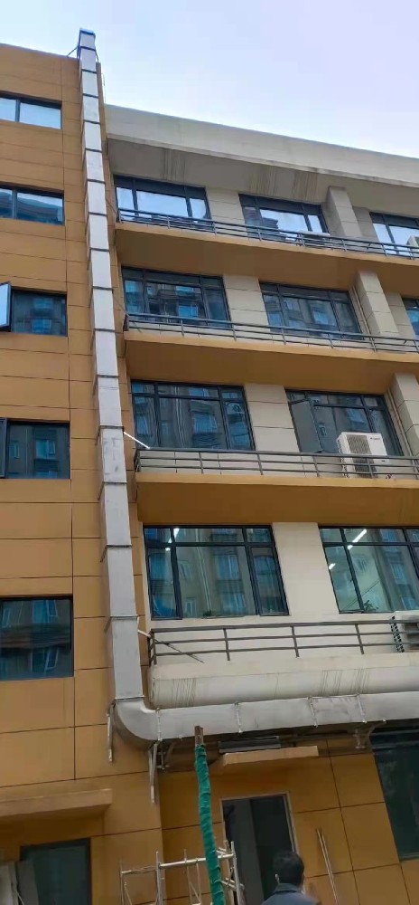 不鏽鋼焊接風管加工廠空調通風