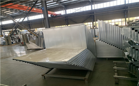 在安裝通風管道的（de）時候（hòu）要注意些什麽呢？武（wǔ）漢通（tōng）風管道加工廠告訴（sù）您